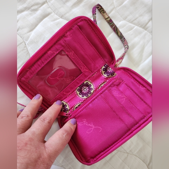 Vera Bradley Quilted Paisley Wristlet Wallet - Picture 8 of 11